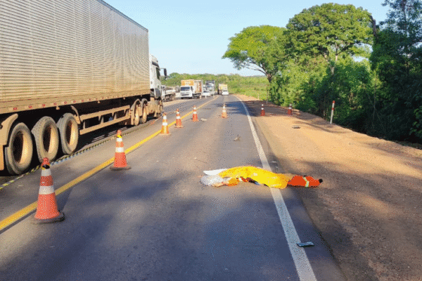 Trabalhador morre atropelado por carreta na Rodovia dos Imigrantes
