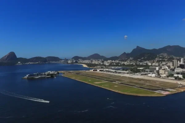 Santos terá ampliação de voos no aeroporto em 2026, diz ministro