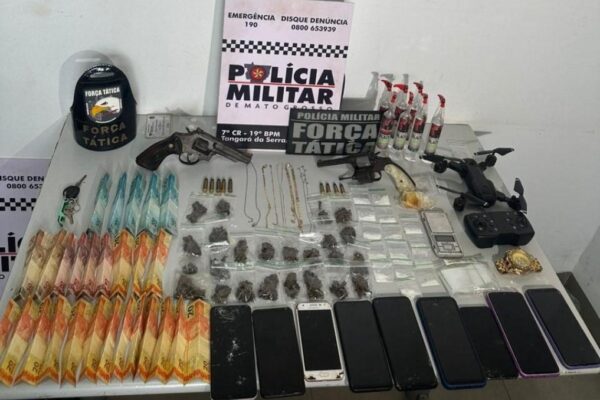 Polícia Militar prende seis homens por roubo a residência em Tangará da Serra