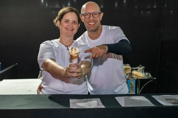 Casal cria sorvete de baguncinha para celebrar os 307 anos de Cuiabá