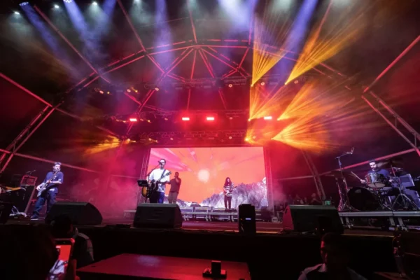 Fé, música e união marcam segundo dia de comemorações pelos 307 anos de Cuiabá com show da banda MORADA