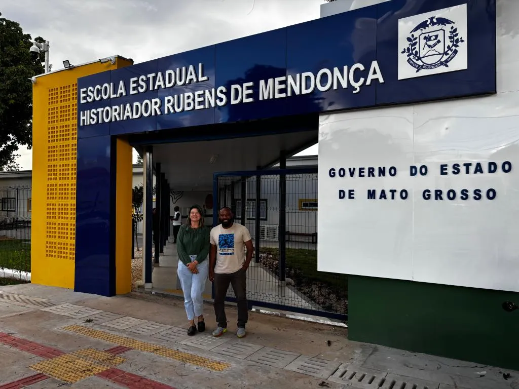 Investimentos do Governo de MT modernizam escolas estaduais em Cuiabá